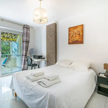 公寓 Bright 2 Bedroom Close To The Centre Of